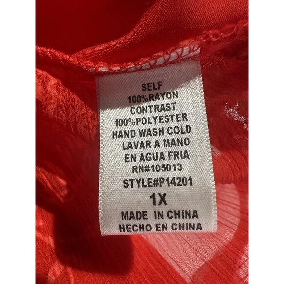 Andree by Unit Sz 1x V-Neck Top Roll Tab Red Embroidered Lace Boho Flowy - Picture 12 of 13